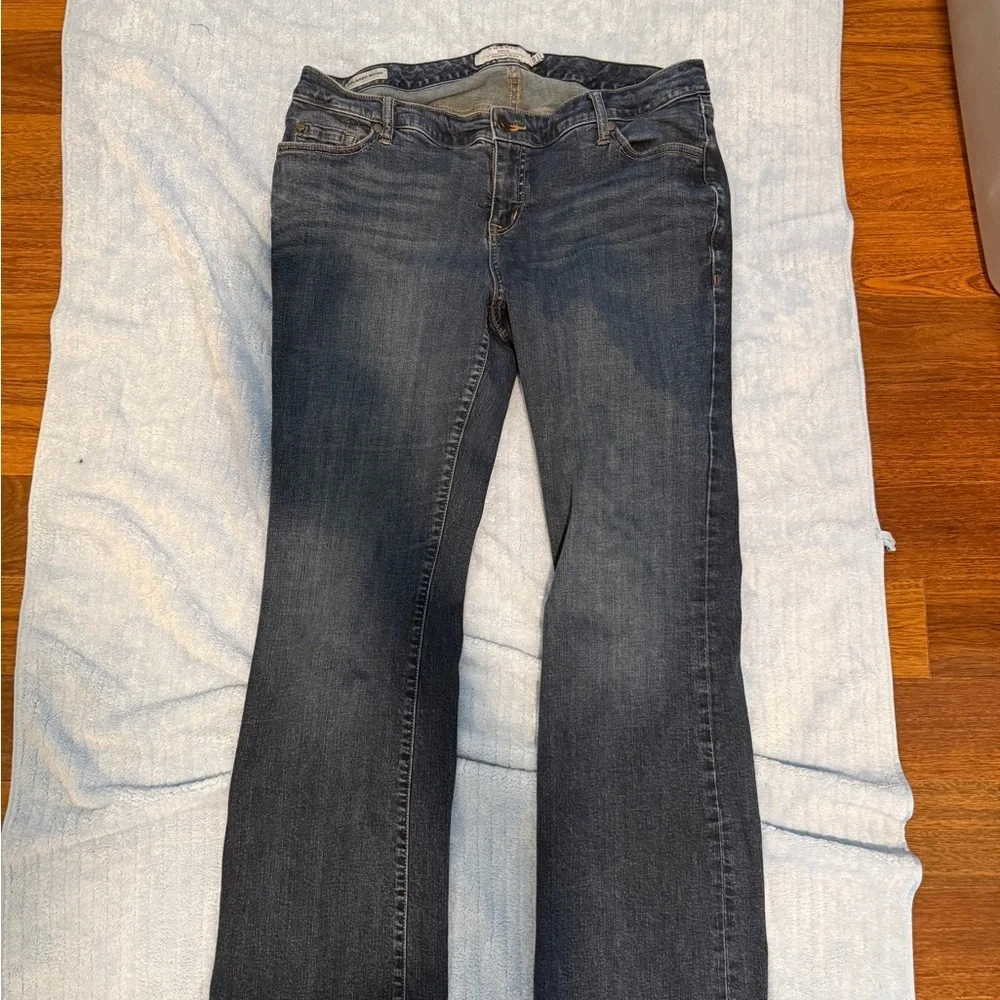 Torrid Curvy Fit Bootcut Jeans Women’s Plus 16R Medium Wash Stretch Denim - Picture 2 of 14